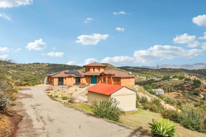 Nearby Listing Image