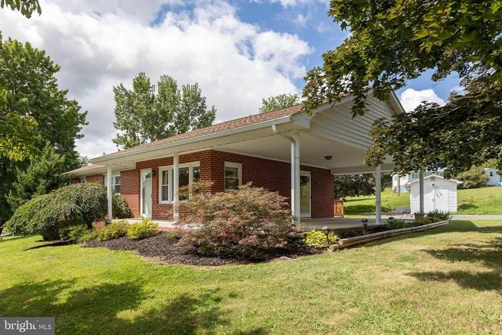Nearby Listing Image