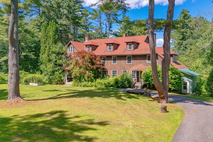 Nearby Listing Image