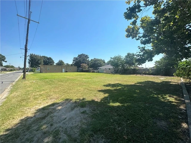 Nearby Listing Image
