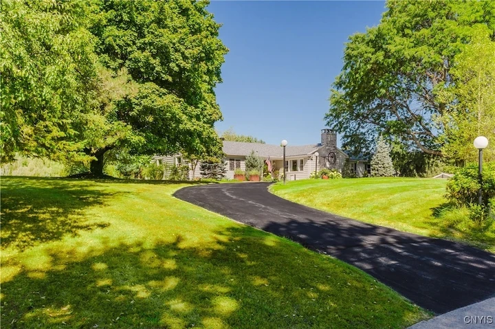 Nearby Listing Image