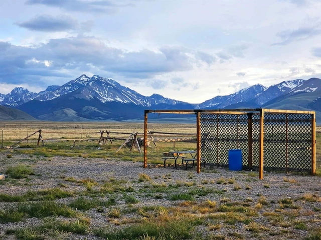 Nearby Listing Image