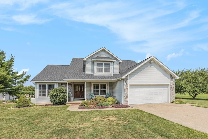 Nearby Listing Image