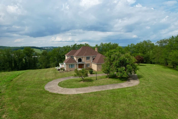 Nearby Listing Image