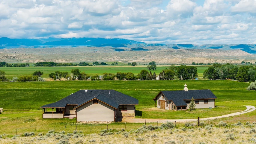 Nearby Listing Image
