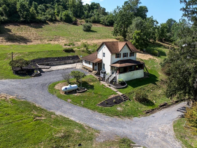 Nearby Listing Image