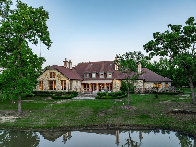 Nearby Listing Image