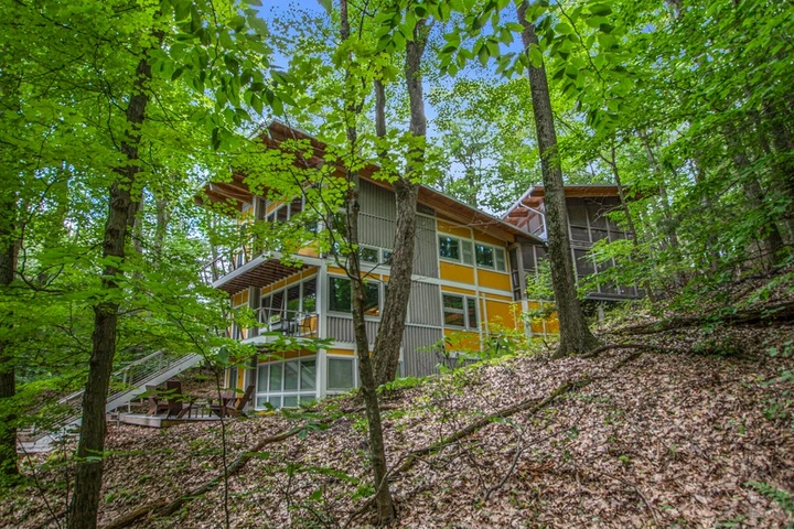 Nearby Listing Image
