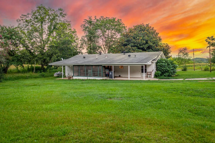 Nearby Listing Image