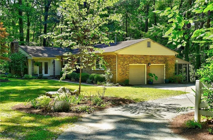 Nearby Listing Image