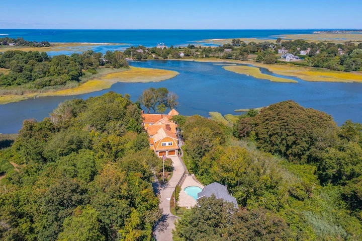 Nearby Listing Image