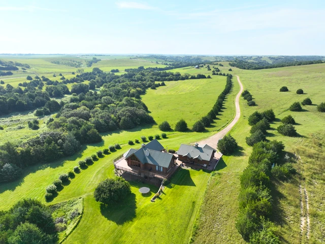 Nearby Listing Image