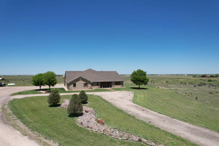 Nearby Listing Image