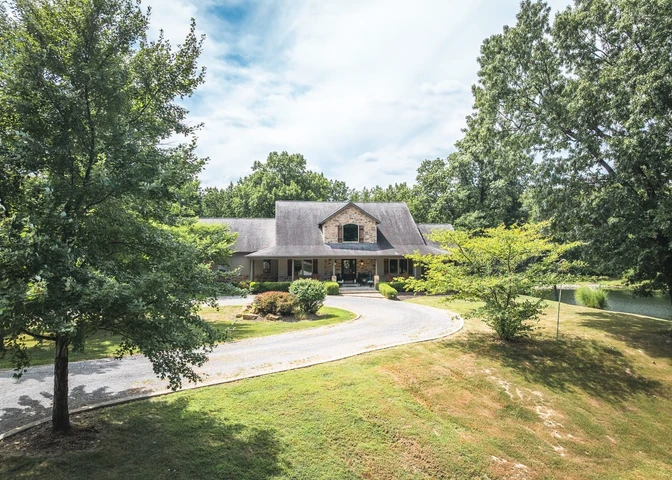 Nearby Listing Image