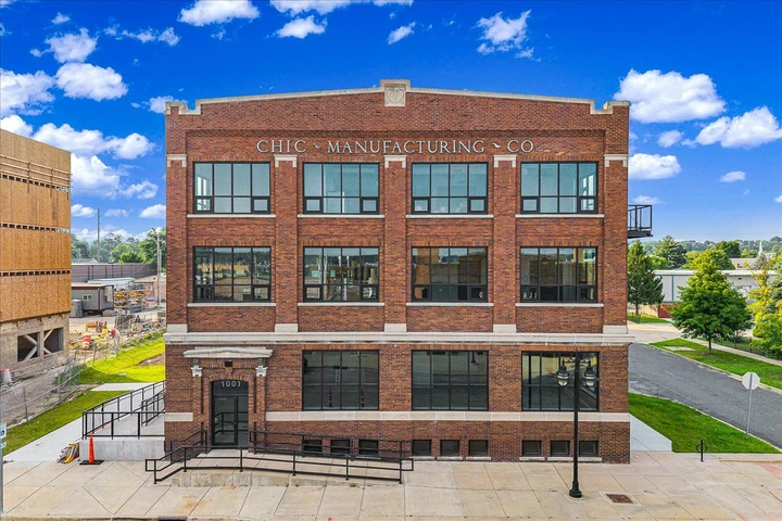 Nearby Listing Image