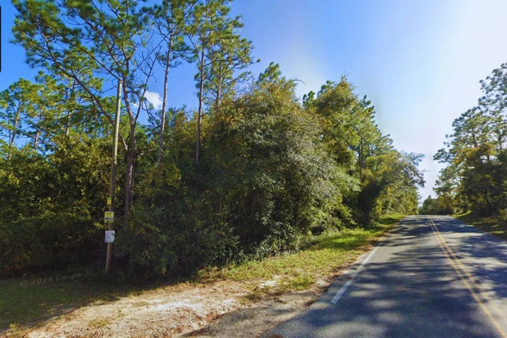 Nearby Listing Image