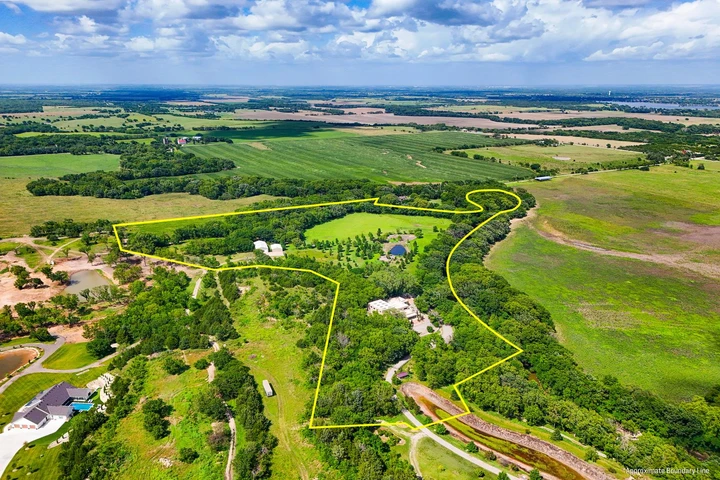 Nearby Listing Image