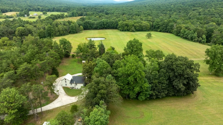 Nearby Listing Image