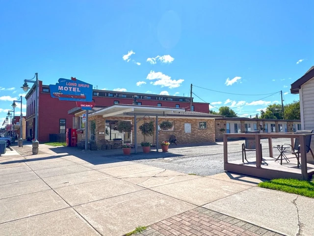 Nearby Listing Image