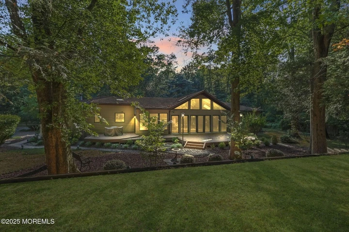 Nearby Listing Image