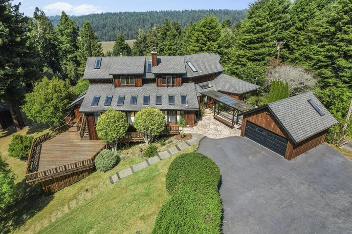 Nearby Listing Image