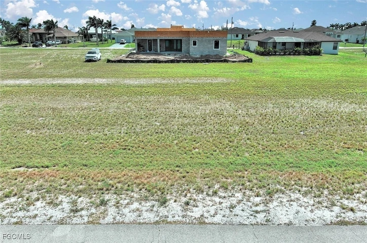 Nearby Listing Image