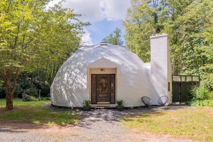 Nearby Listing Image