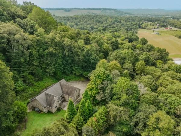 Nearby Listing Image