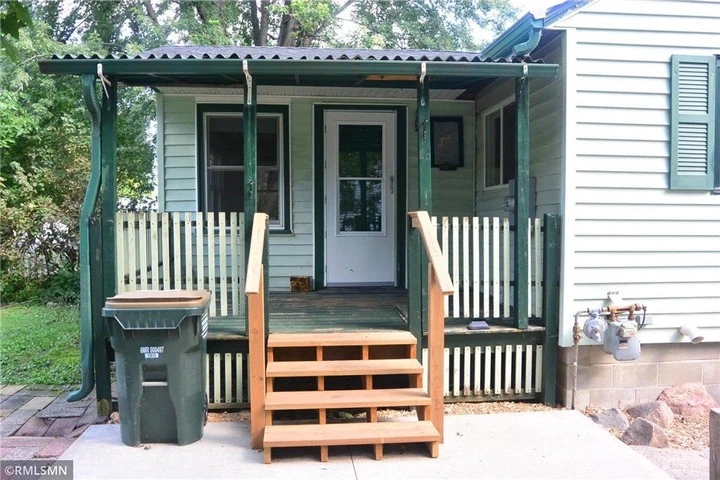 Nearby Listing Image