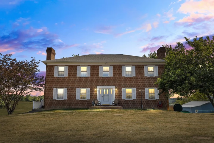 Nearby Listing Image