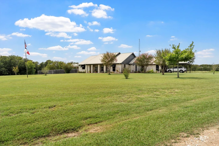 Nearby Listing Image