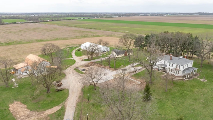 Nearby Listing Image