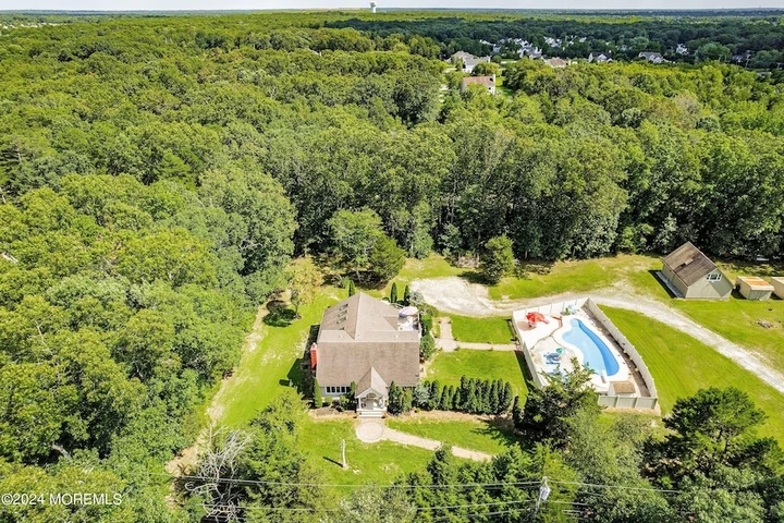 Nearby Listing Image