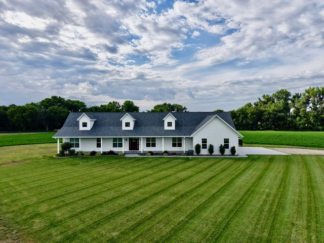 Nearby Listing Image