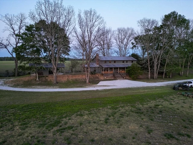 Nearby Listing Image