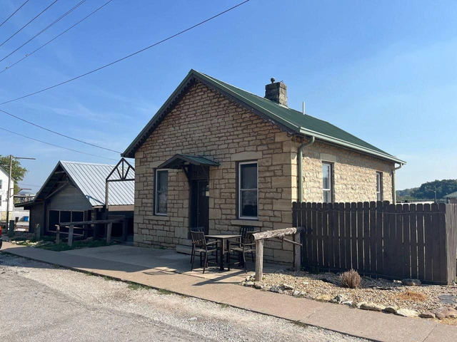 Nearby Listing Image