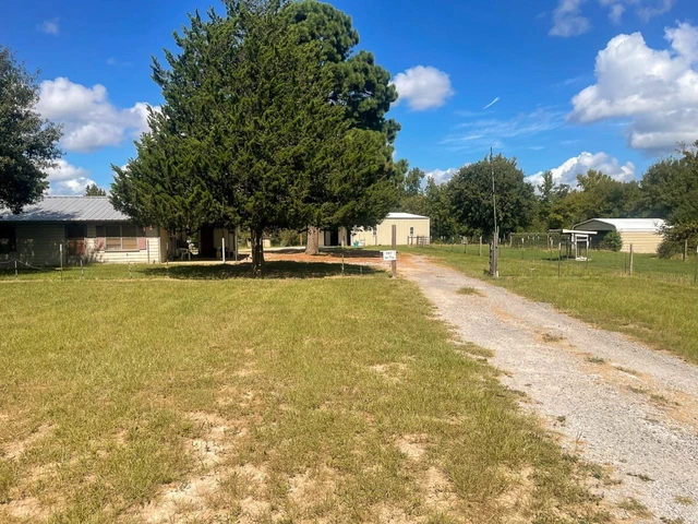 Nearby Listing Image