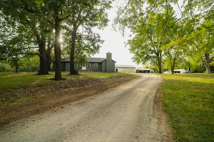 Nearby Listing Image