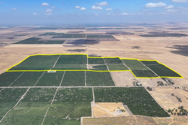 Nearby Listing Image