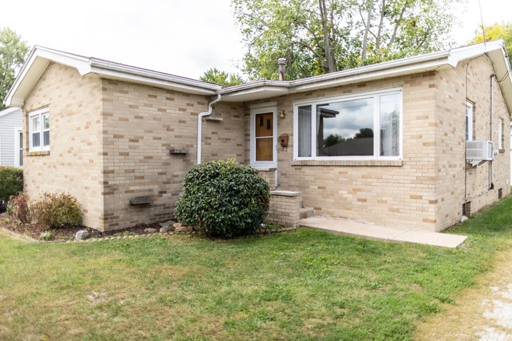 Nearby Listing Image