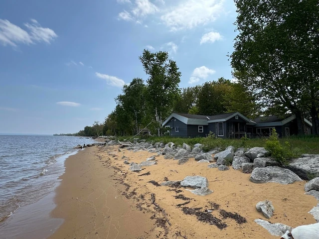 Nearby Listing Image