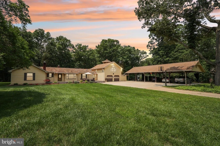 Nearby Listing Image