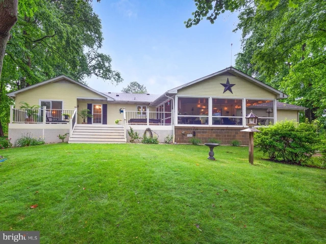 Nearby Listing Image