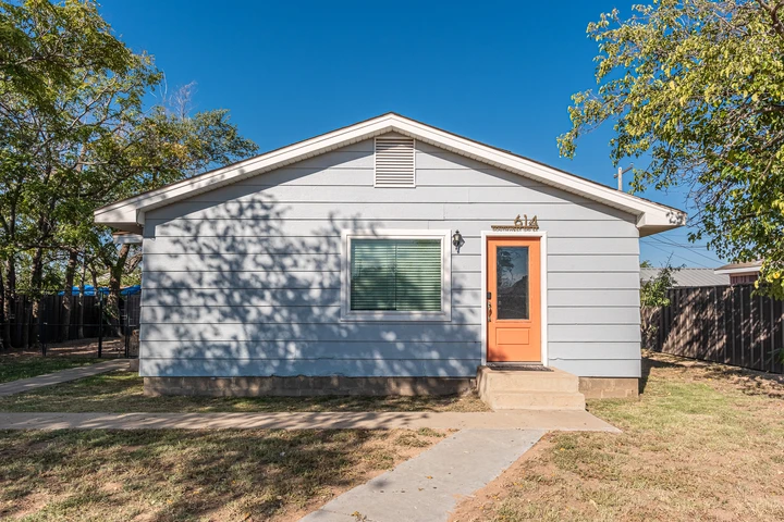 Nearby Listing Image