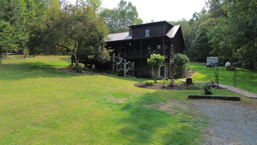 Nearby Listing Image