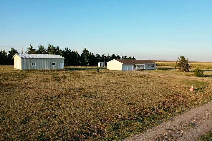 Nearby Listing Image