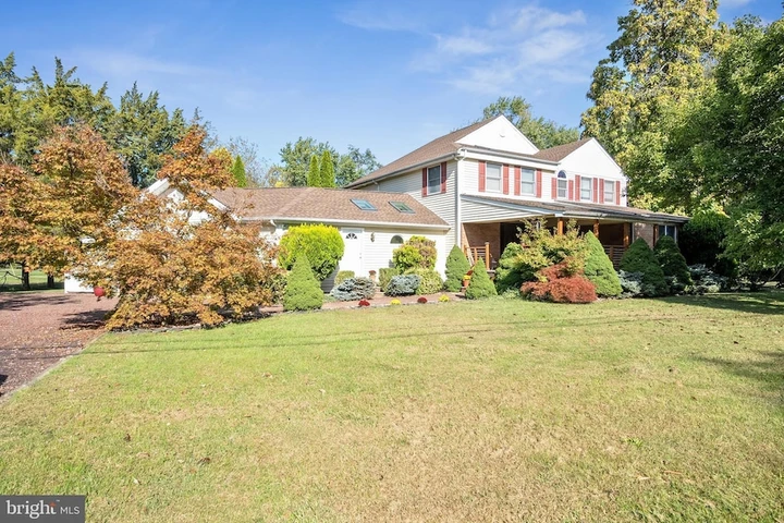 Nearby Listing Image