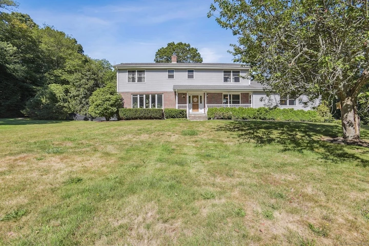 Nearby Listing Image