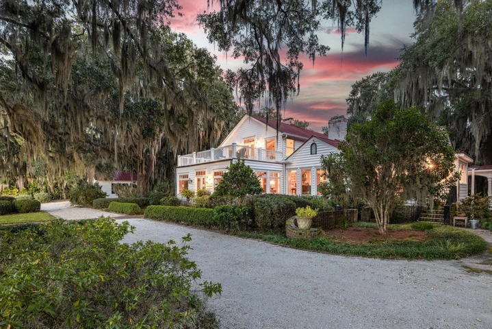Nearby Listing Image