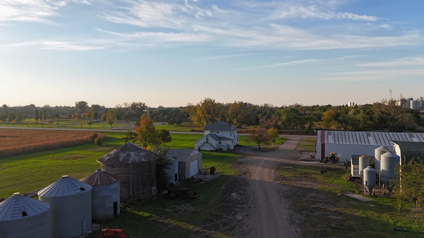 Nearby Listing Image